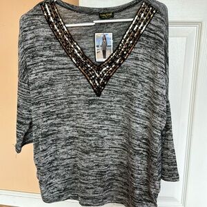 Women’s 3/4 sleeve top size medium